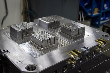 What is the injection molding mold? The injection molding mold production process
